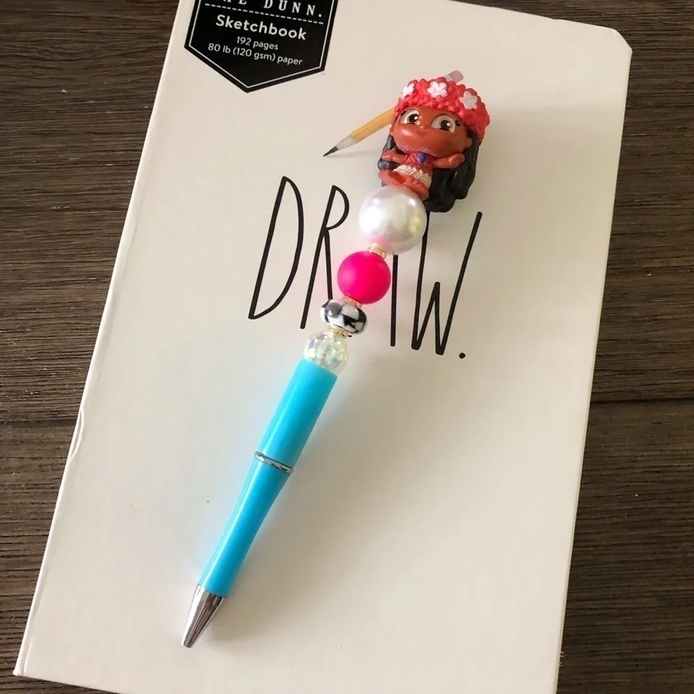 Disney Doorables: Moana: Princess Moana handmade beaded pen